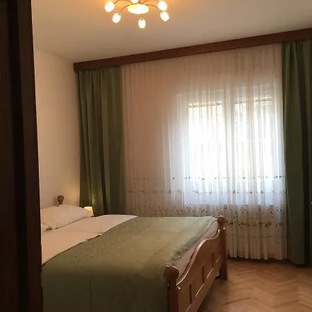 Ursic Апартаменты